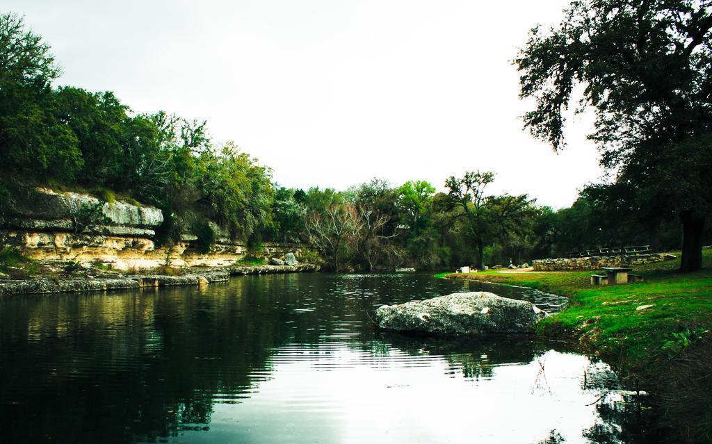 Flying L Ranch Resort & Golf Course Bandera Buitenkant foto