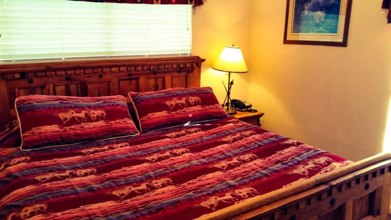 Flying L Ranch Resort & Golf Course Bandera Kamer foto